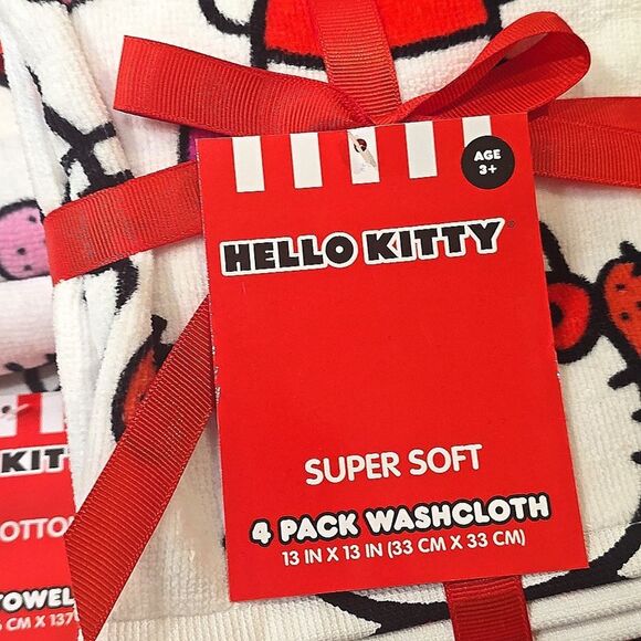 Hello Kitty Logo Strawberries Oversized Bath Towel Set - Picture 7 of 9